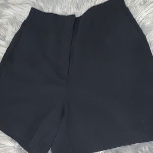 Wilfred solid black shorts